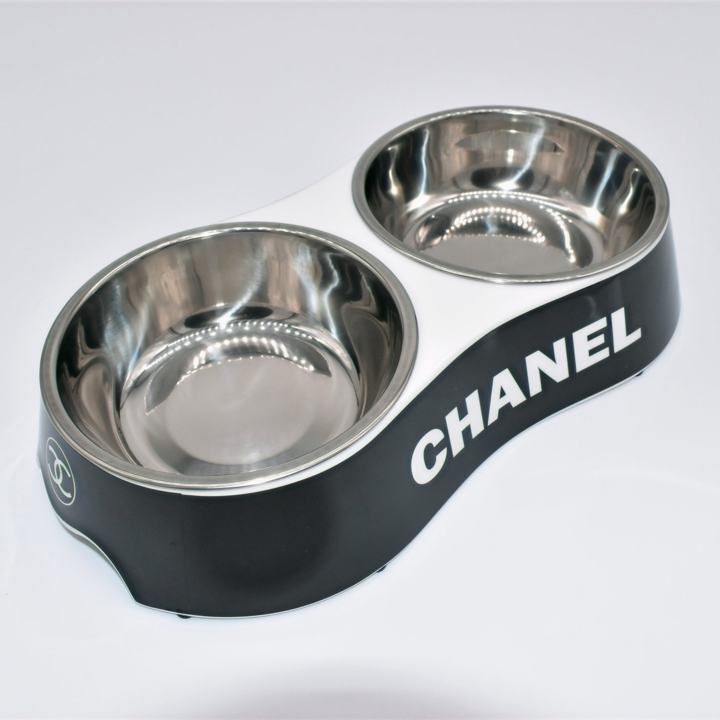 LUXURY DOG FEEDER image 2