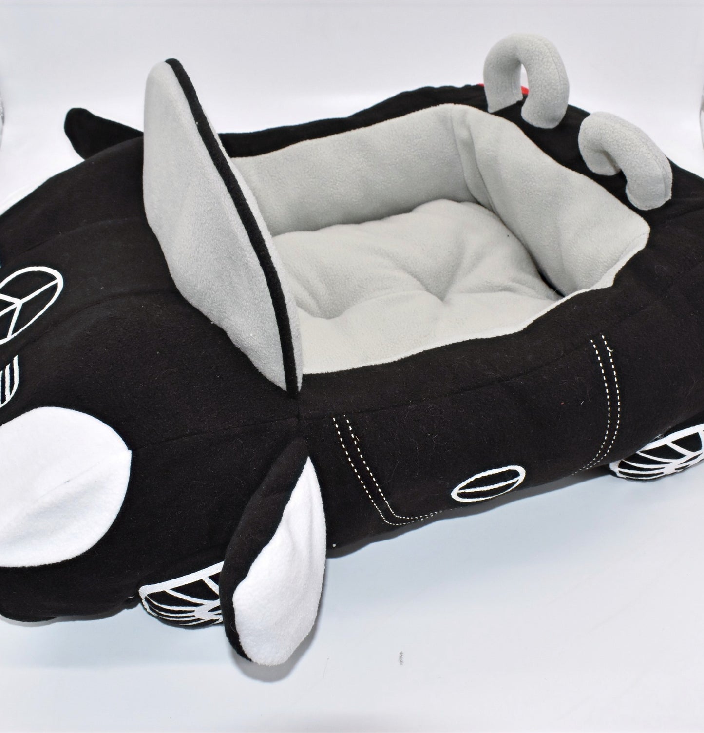 HOT RIDE BENZ COUPE BED image 2