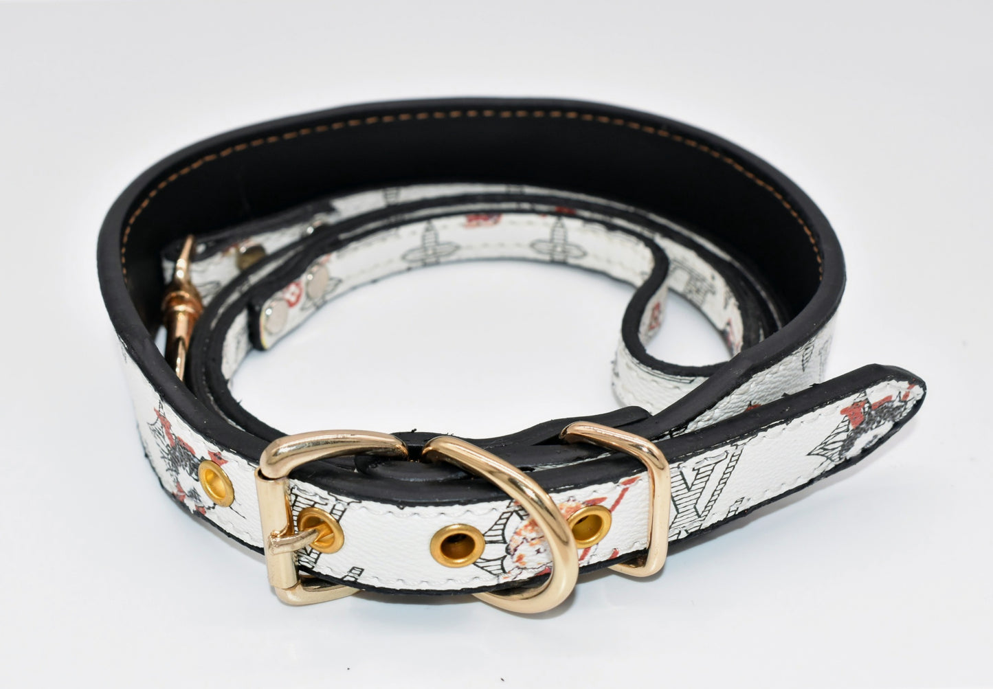 LV LEATHER ANIMAL PRINT COLLAR SET image 1