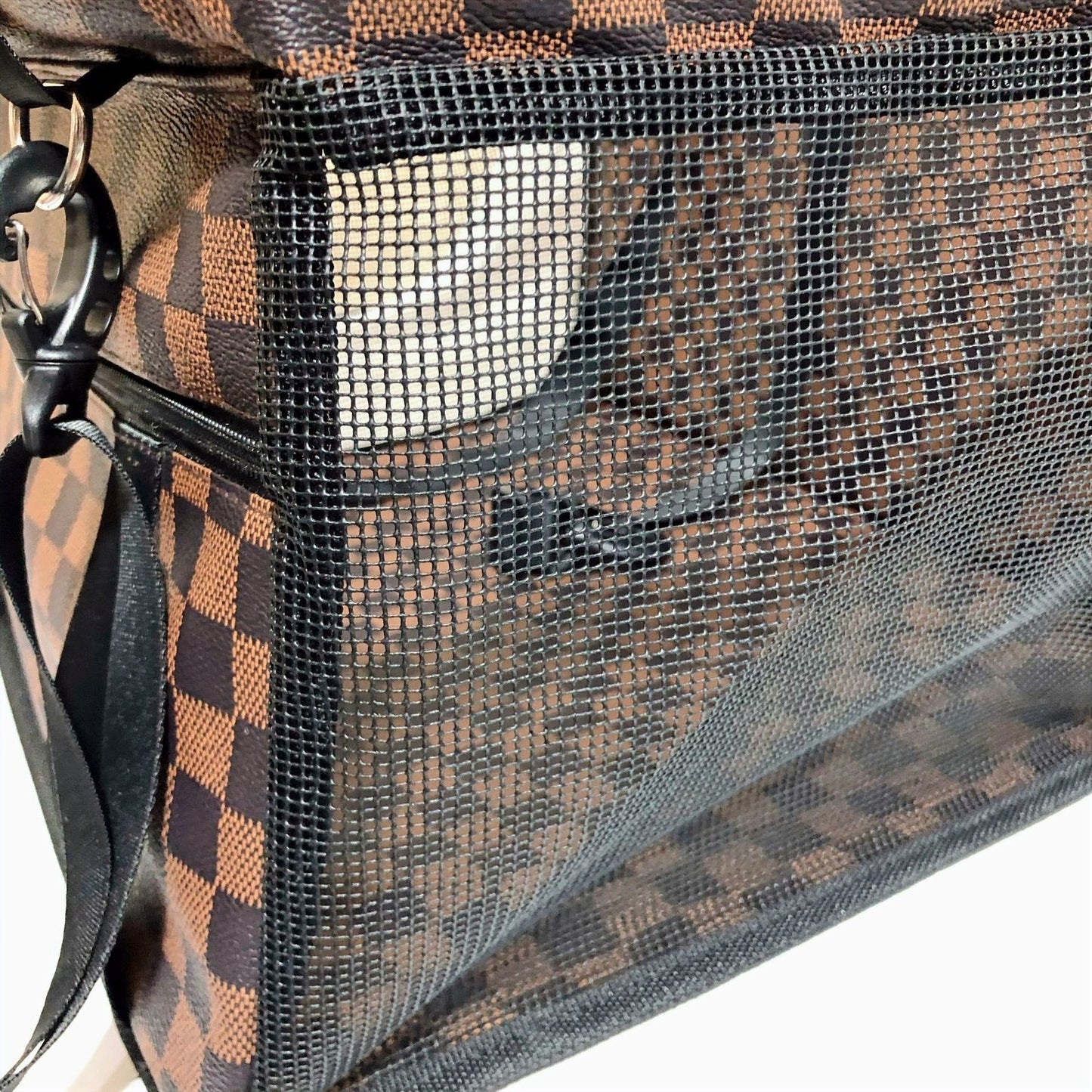 CHECKER PRINT LEATHER CAR SEAT image 1