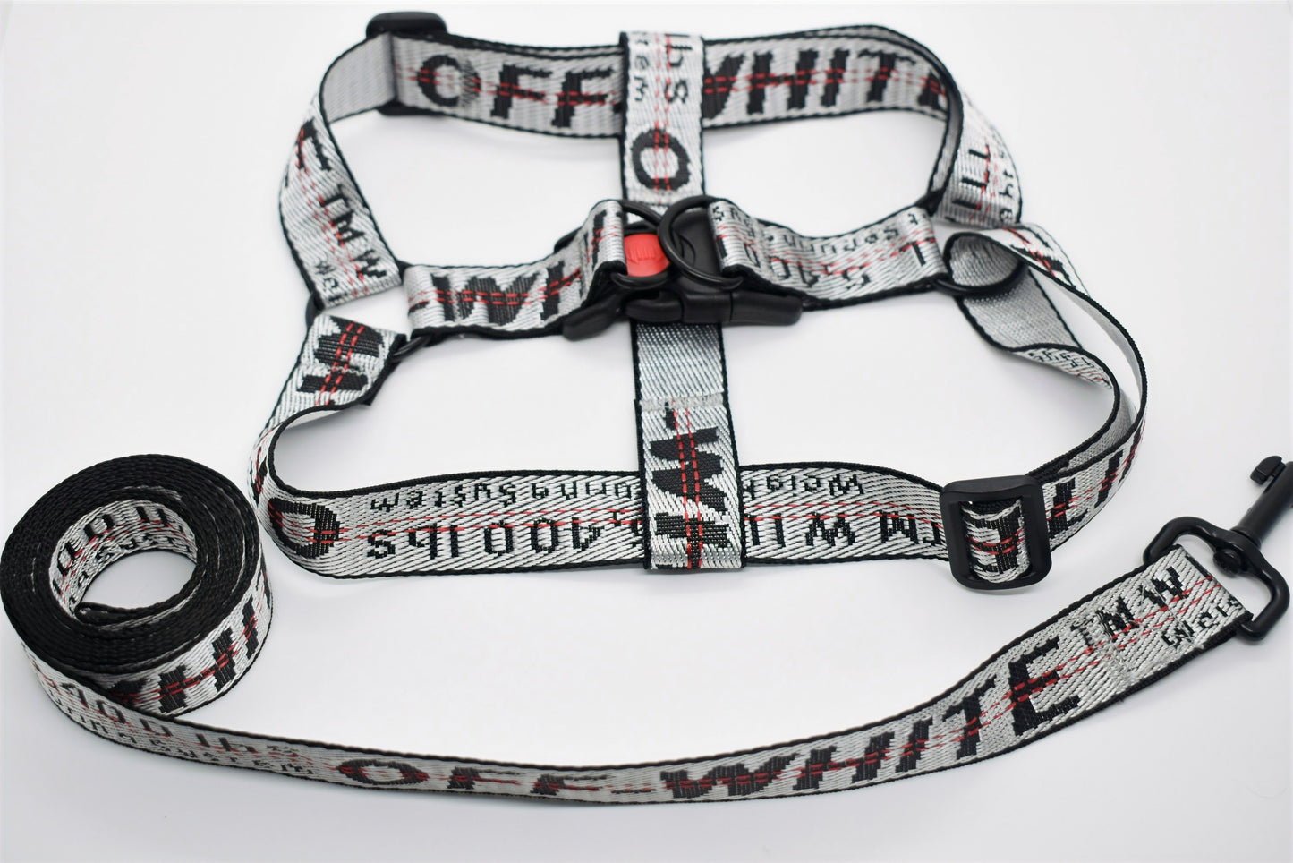 OFF PUP WHITE LEASH & HARNESS SET image 0