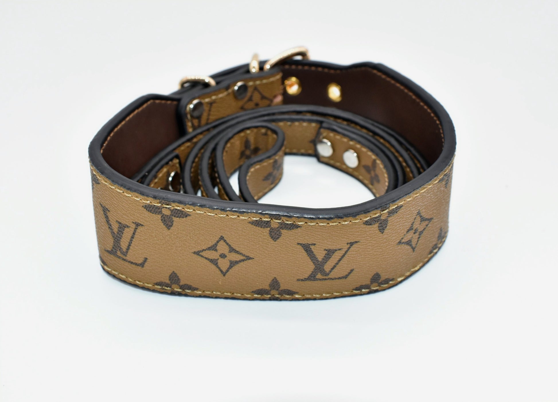LV LEATHER COLLAR SET image 3