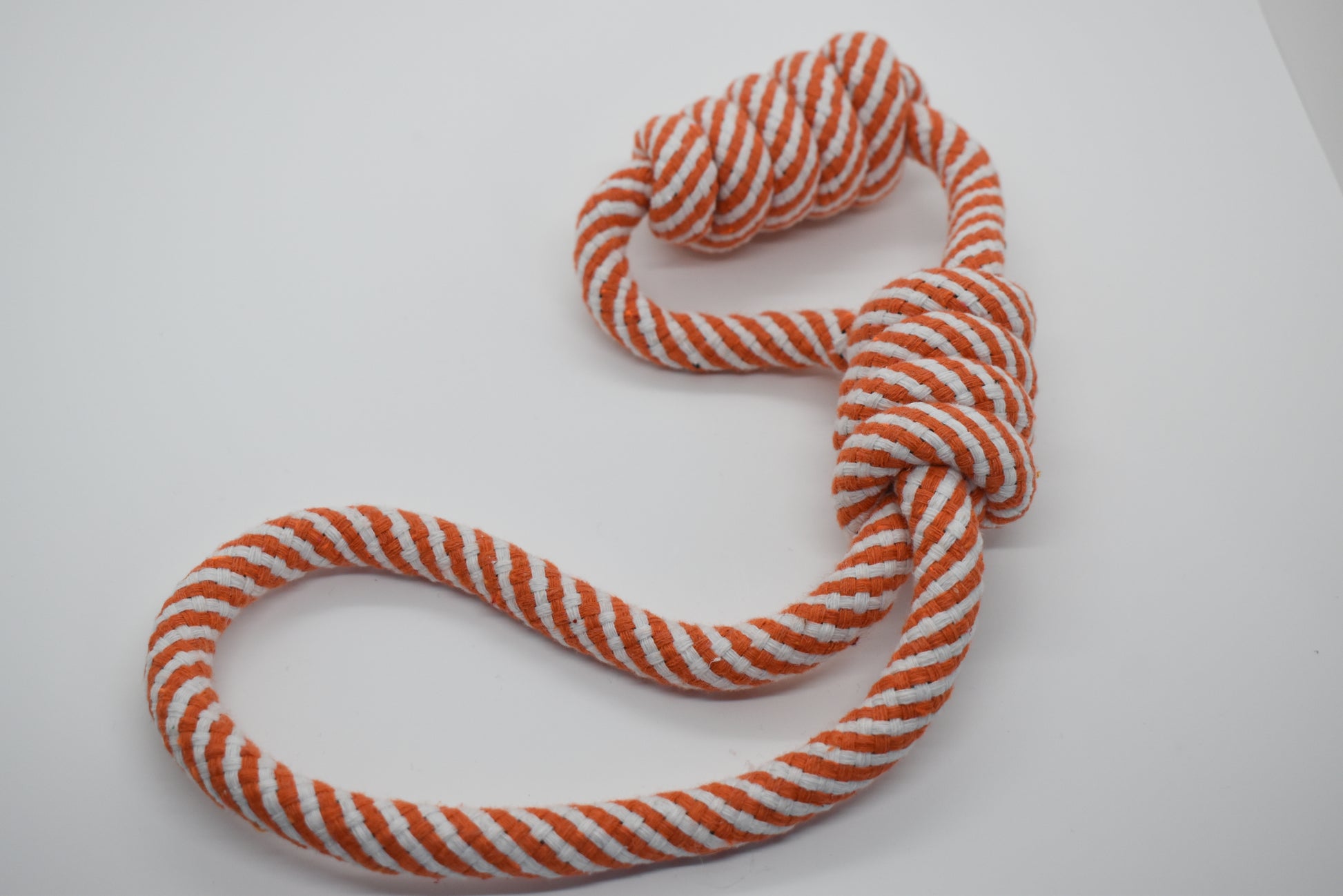 "TUG-A-WAR" ROPE TOY image 1