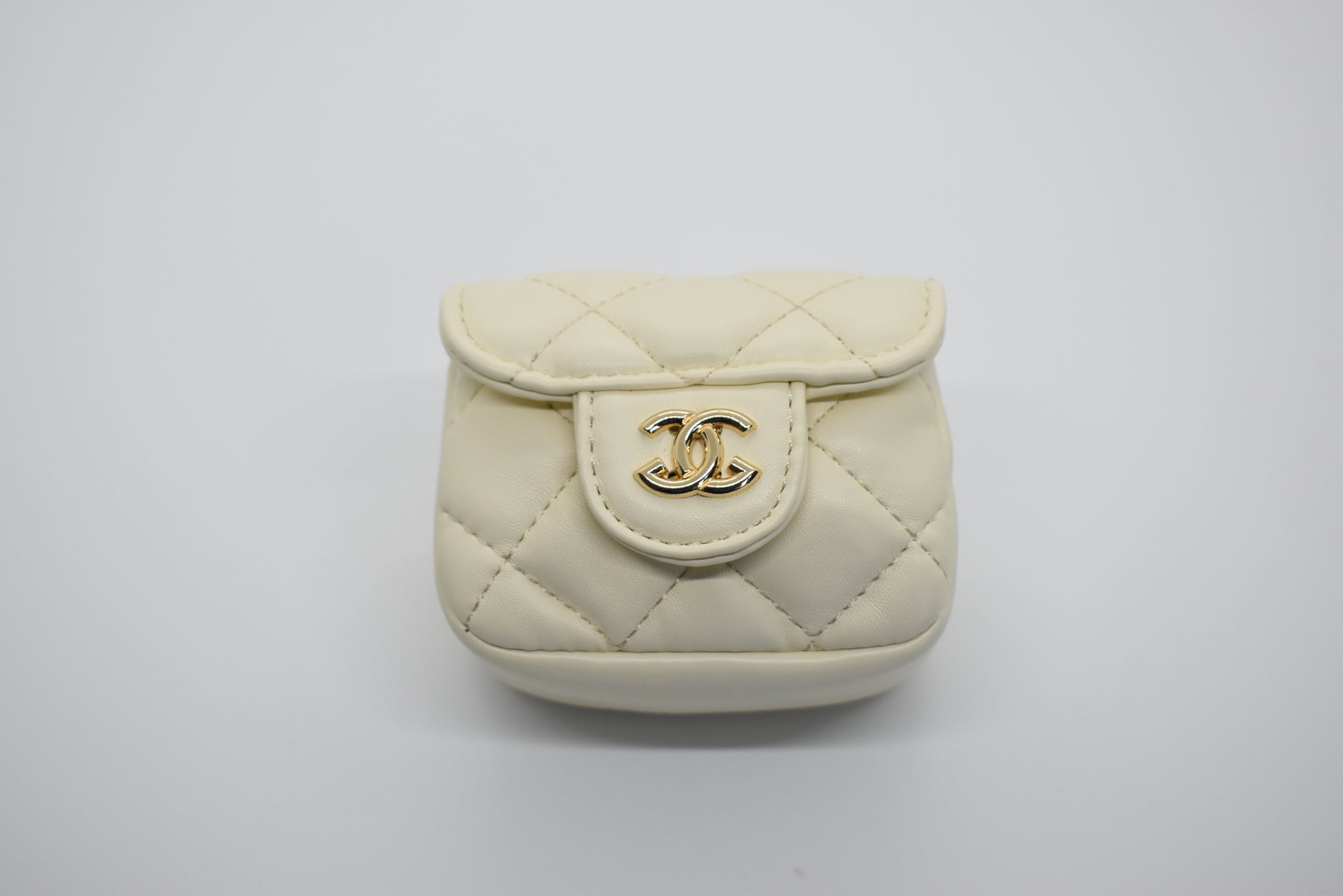 "LUX PUP" DOUBLE C PURSE W/ CHAIN & PIN image 6