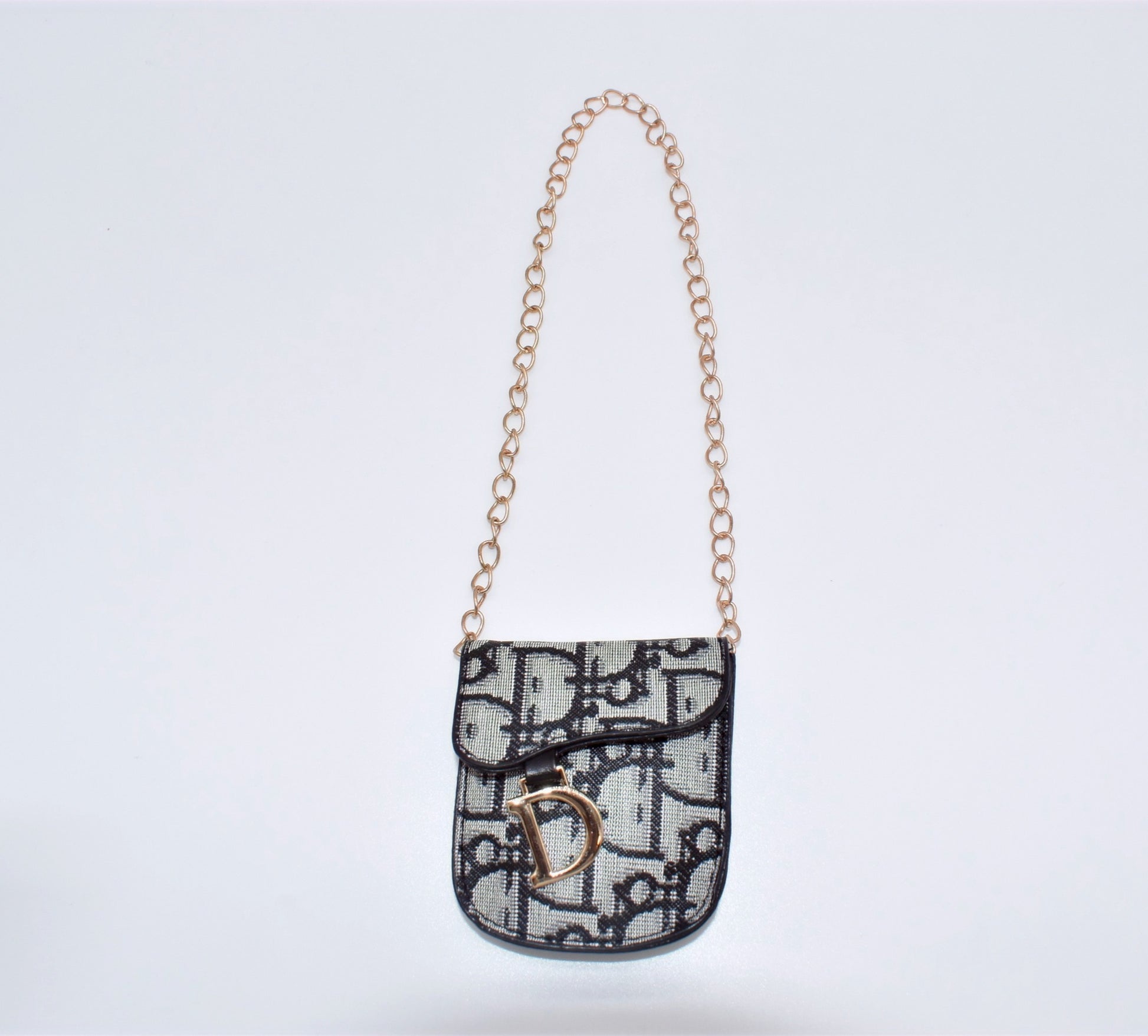PUPIOR PURSE image 0