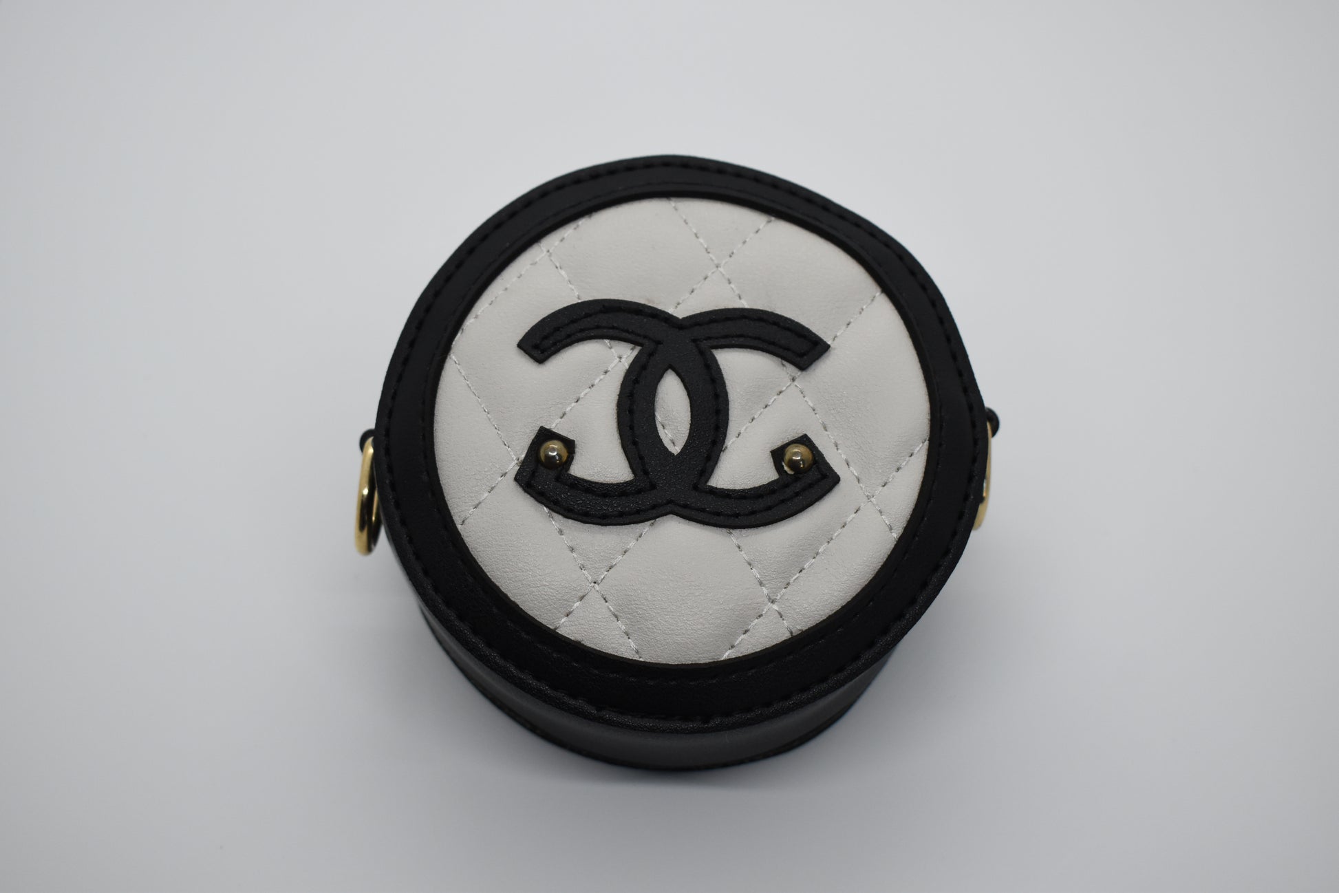"LUX PUP" DOUBLE C PURSE W/ CHAIN & PIN image 2